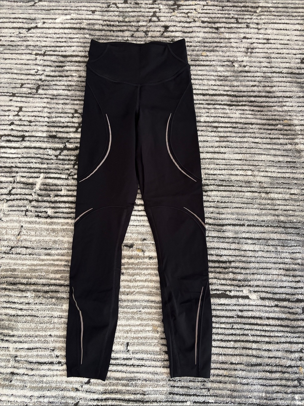 Lululemon Base Pase High-Rise Reflective Tight 25"